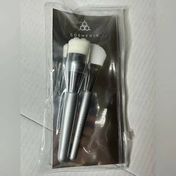 NEW… Cosmedix Skin Care Brushes - Picture 1 of 6